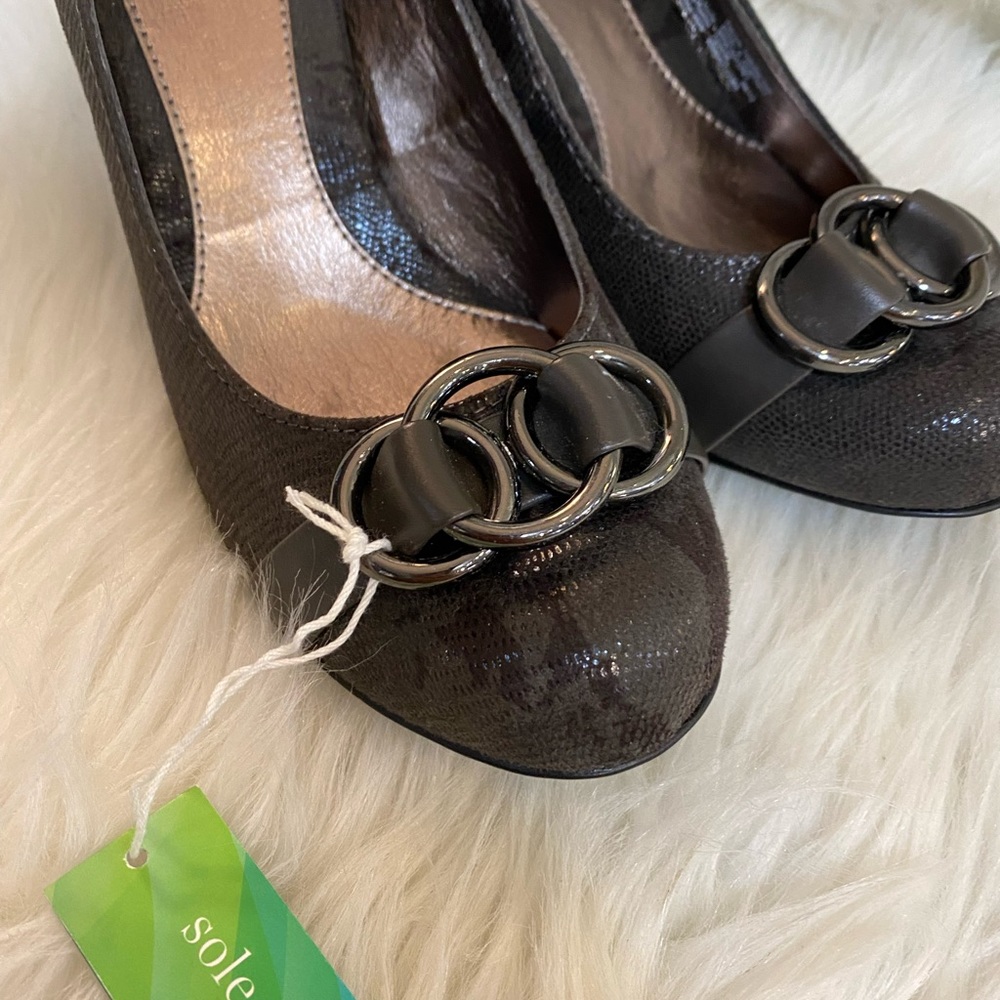 Solesenseability Pumps NWT - Picture 5 of 7
